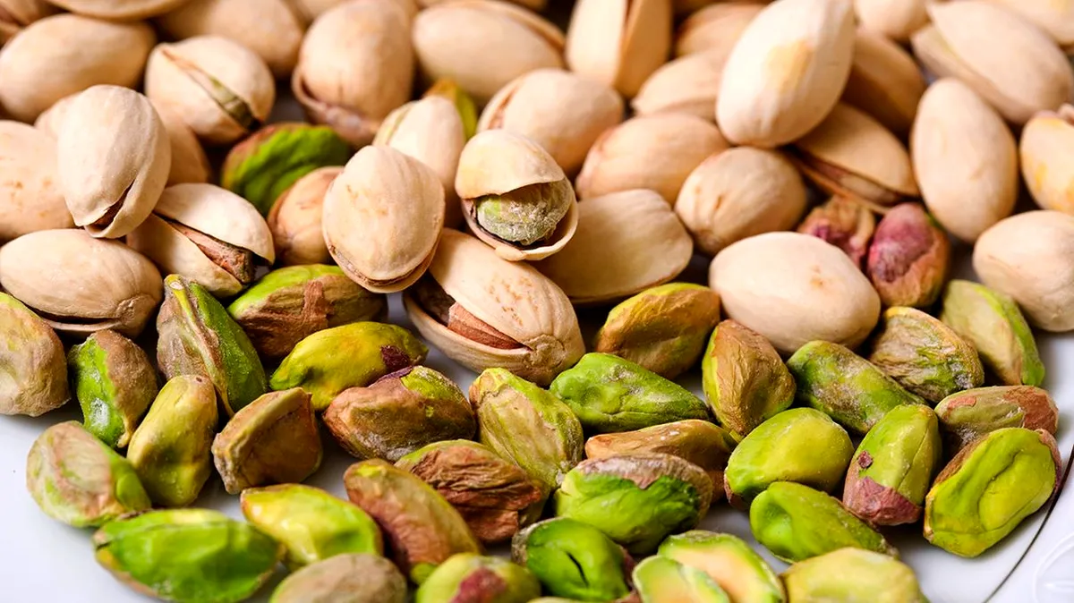 Pistachios: Nutrients, What Are The Benefits of Pistachios?